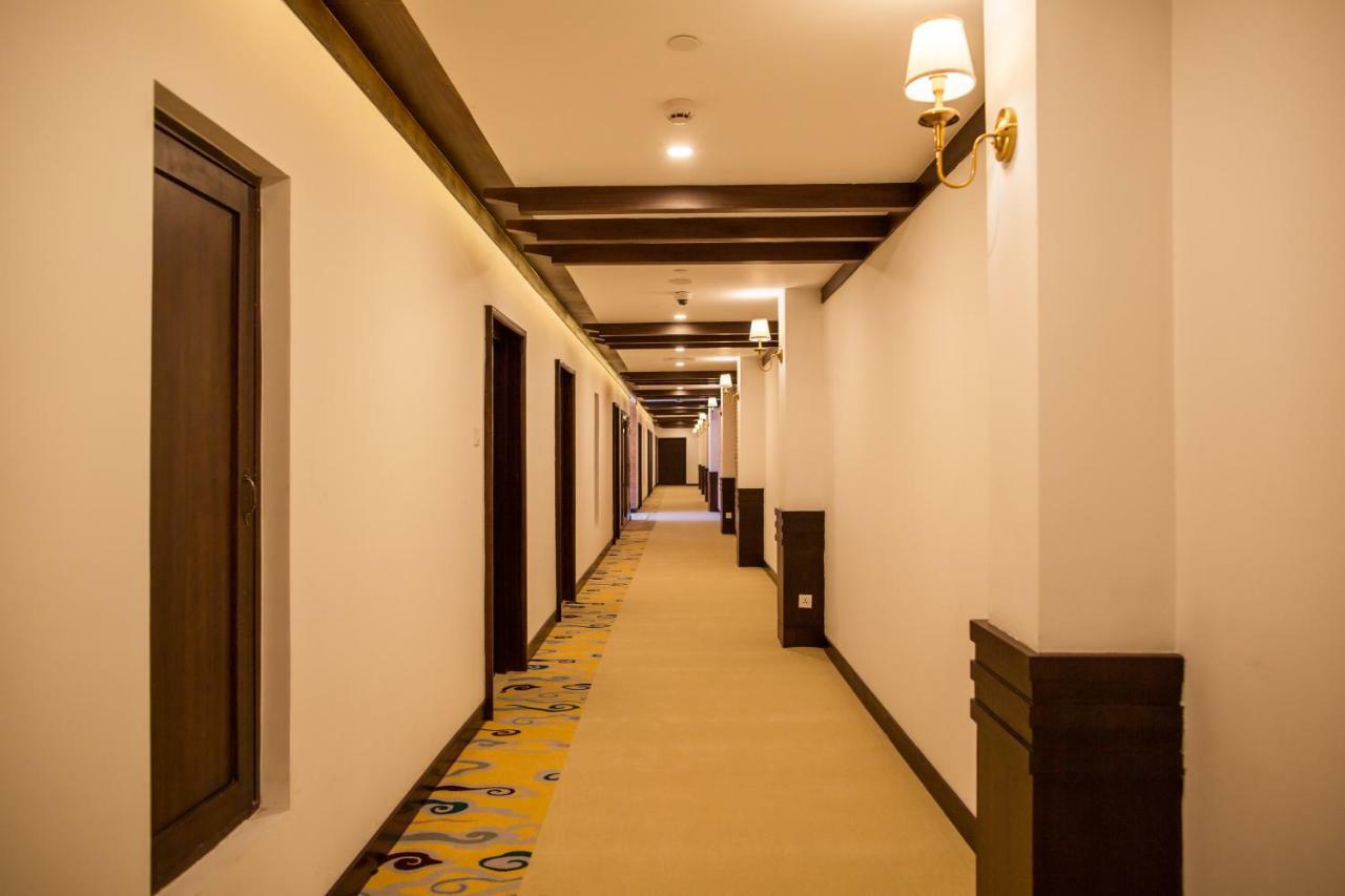 Chandragiri Hills Resort Thānkot Dış mekan fotoğraf